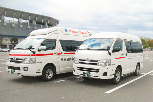 信州民間救急サービスの車写真